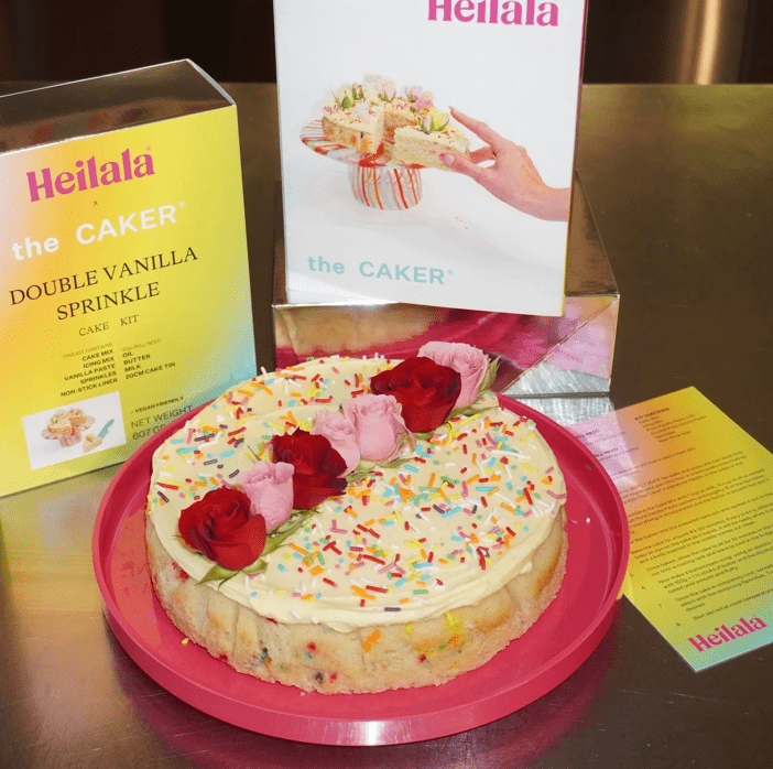 Double Vanilla Sprinkle Cake Kit