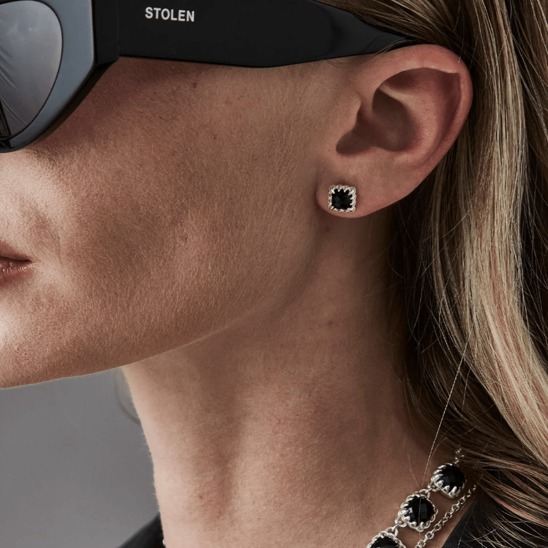 Mini Claw Studs - Forgetmenot