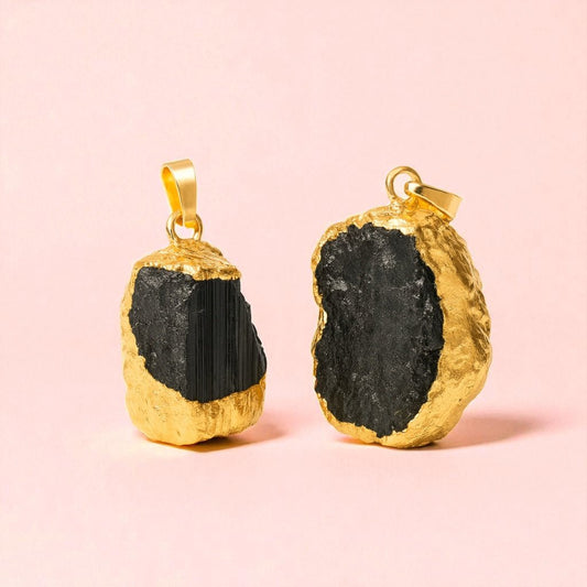 Black Stone Pendant - Forgetmenot