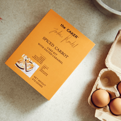 Spiced Carrot Cake Kit with Salted Caramel - Forgetmenot